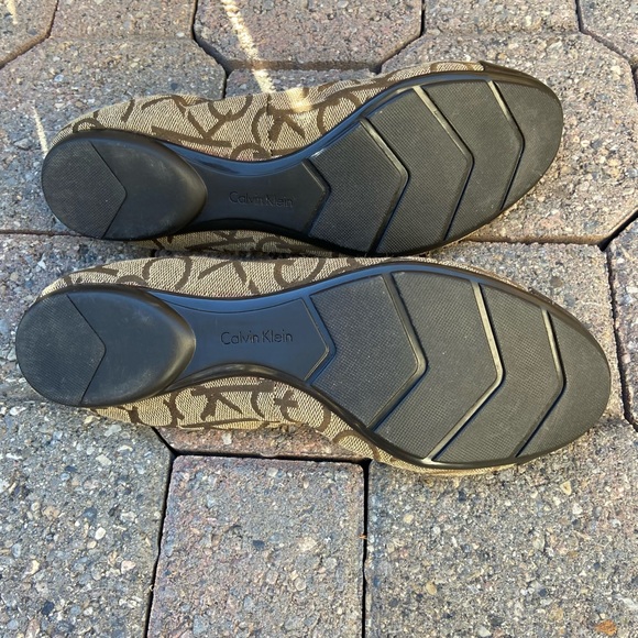 Calvin Klein women ballet slip on shoes, two toned brown CK logo. Size 8M. Used. - Picture 4 of 12